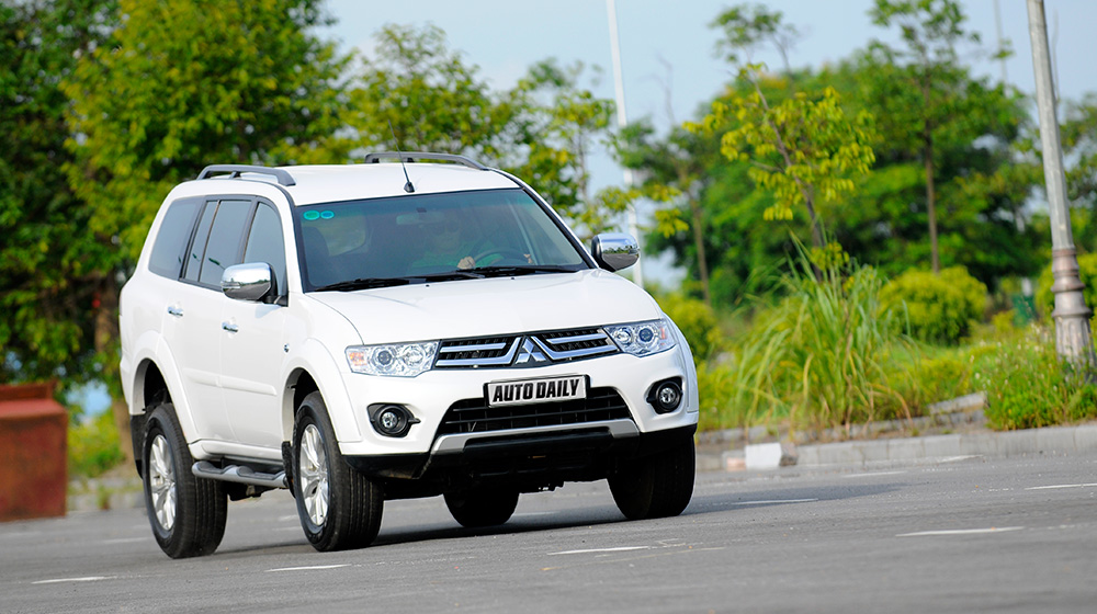 Phấn khích cùng “chiến binh” Mitsubishi Pajero Sport 4x4 AT